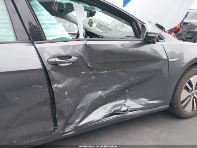 WVWPR7AU0KW911072 Volkswagen E-golf Sel Premium