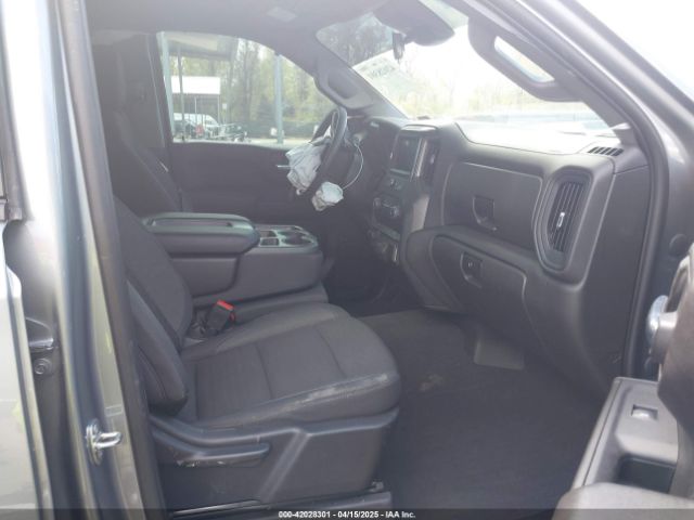 2024 CHEVROLET SILVERADO 1500 3GCUDCE85RG103431 Photo 4