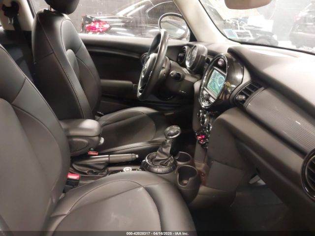 WMWXP5C37H3C64033 Mini Hardtop Cooper