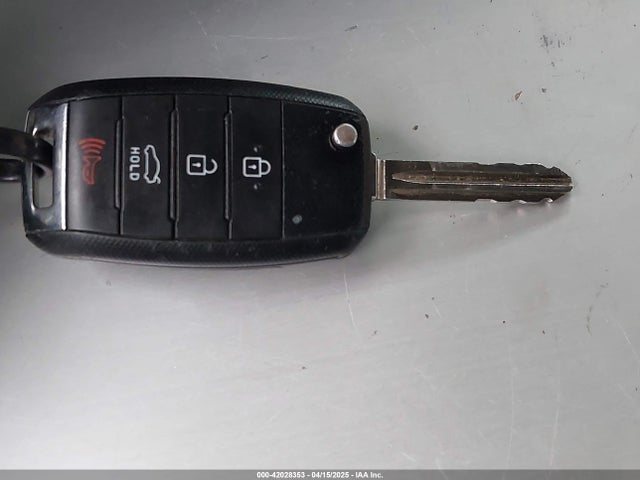 KNAFK4A66G5580833 KIA FORTE LX