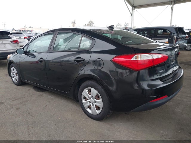 KNAFK4A66G5580833 KIA FORTE LX