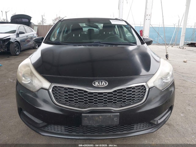 KNAFK4A66G5580833 KIA FORTE LX