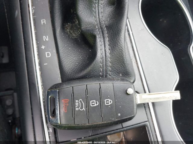 5XYPG4A5XLG626844 KIA Sorento 3.3l Lx