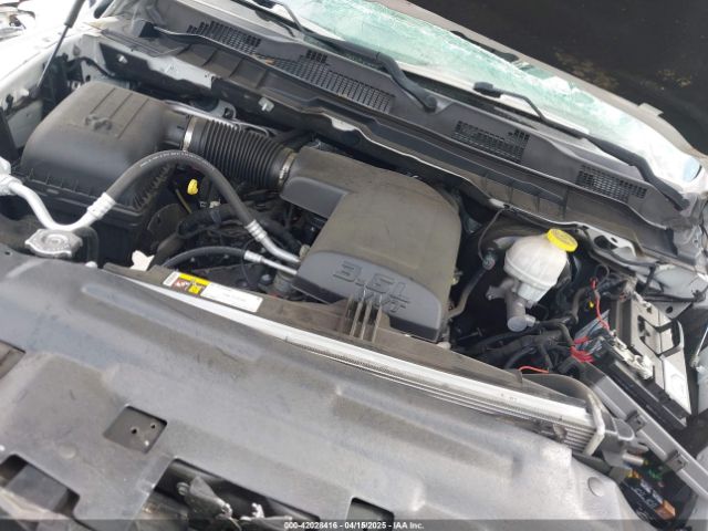 1C6RR6KG9JS299835 RAM 1500 Express  4x2 5'7 Box