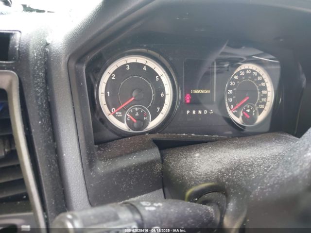 1C6RR6KG9JS299835 RAM 1500 Express  4x2 5'7 Box