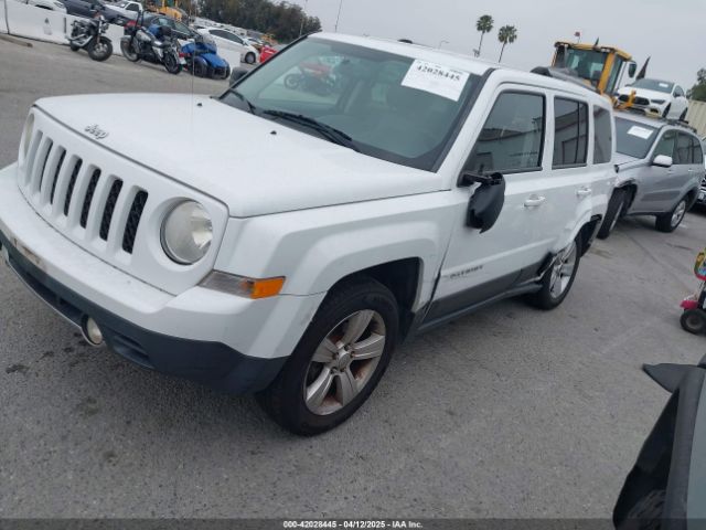 1C4NJPCB2ED694389 Jeep Patriot Limited