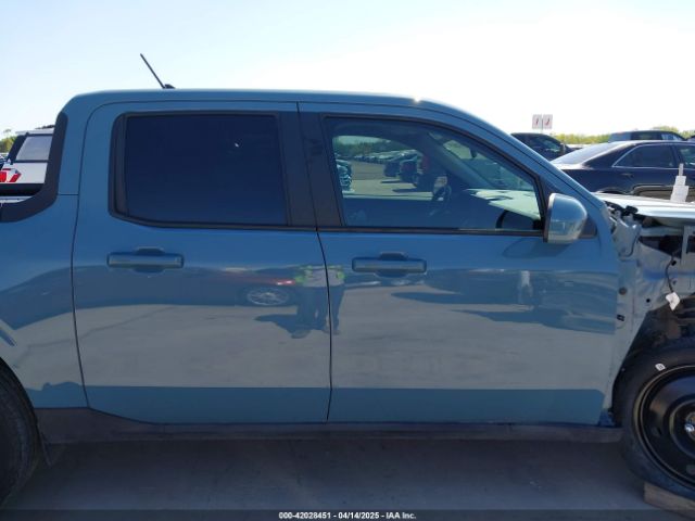 3FTTW8E38NRA74240 Ford Maverick Lariat