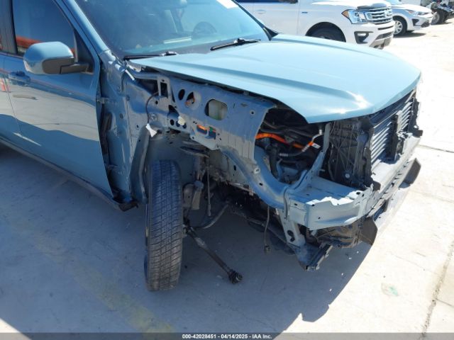 3FTTW8E38NRA74240 Ford Maverick Lariat
