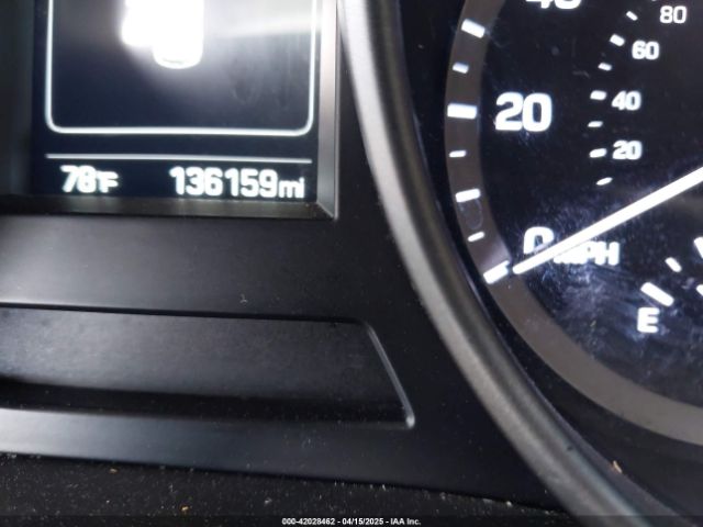 KM8SM4HF3HU186890 Hyundai Santa Fe Se