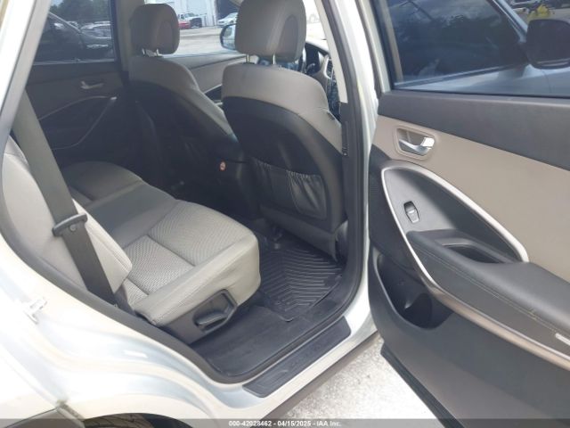 KM8SM4HF3HU186890 Hyundai Santa Fe Se