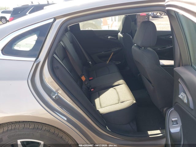 1G1ZG5ST8RF178085 Chevrolet Malibu Fwd Rs