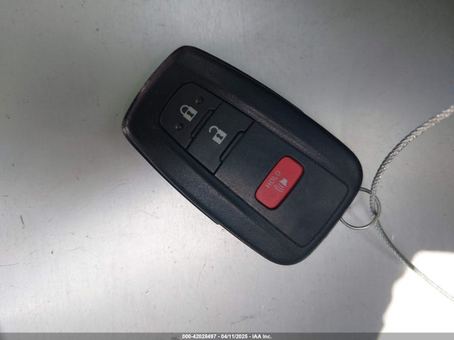 JTNKHMBX6M1096621 Toyota C-HR XLE