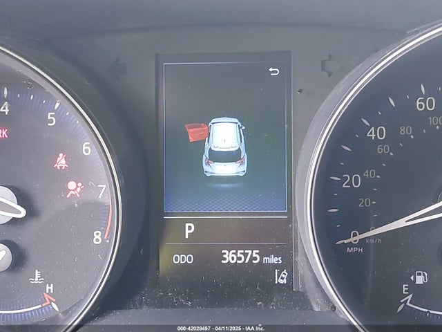 JTNKHMBX6M1096621 Toyota C-HR XLE