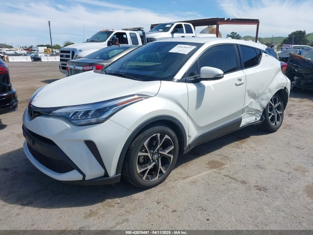JTNKHMBX6M1096621 Toyota C-HR XLE