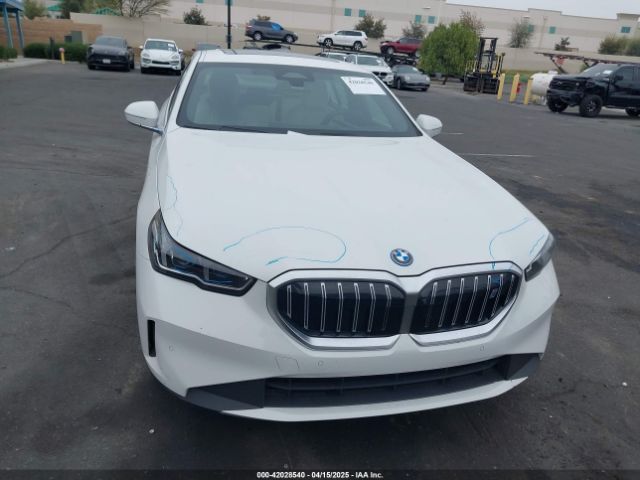 WBY33FK03RCR99079 BMW I5 Edrive40