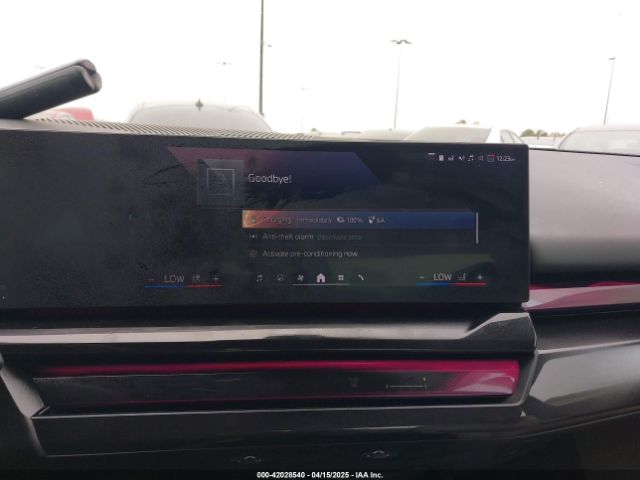 WBY33FK03RCR99079 BMW I5 Edrive40