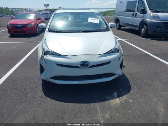 JTDKARFU7H3054054 Toyota Prius Four
