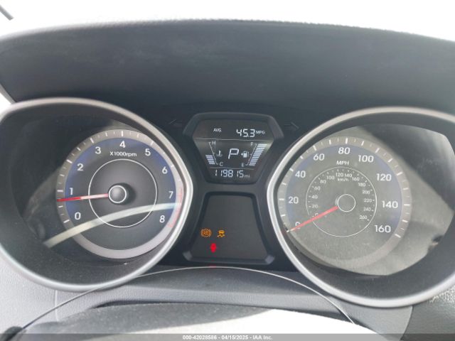 KMHDH4AEXFU267347 Hyundai ELANTRA SE