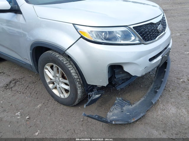 5XYKTCA69EG529825 KIA SORENTO LX