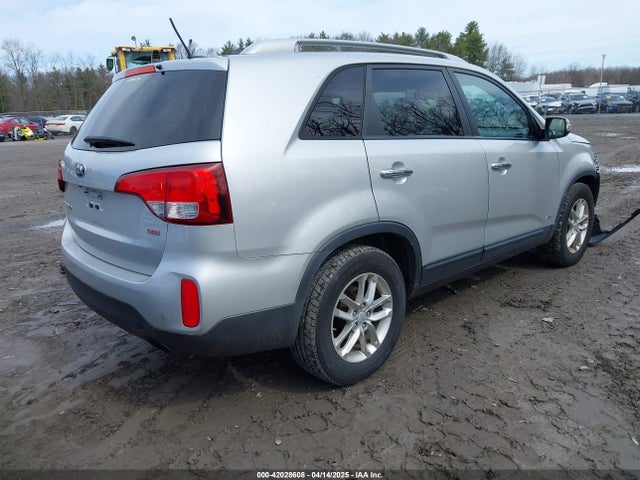 5XYKTCA69EG529825 KIA SORENTO LX