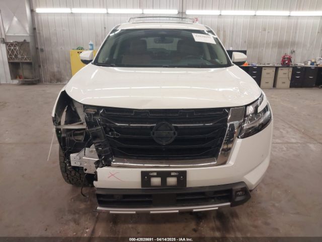 5N1DR3DKXPC217645 Nissan Pathfinder Platinum 4wd
