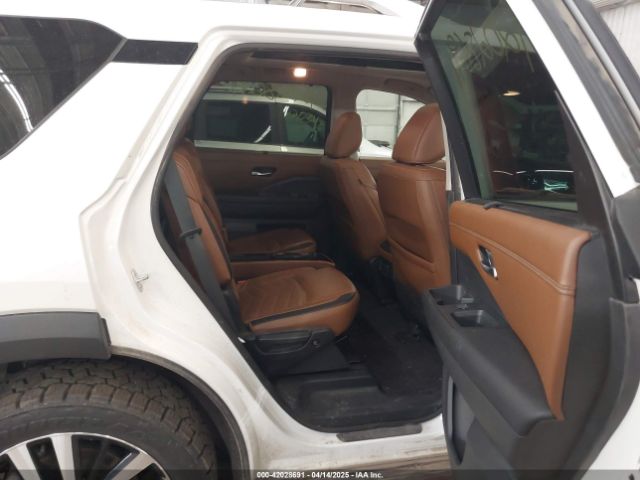 5N1DR3DKXPC217645 Nissan Pathfinder Platinum 4wd