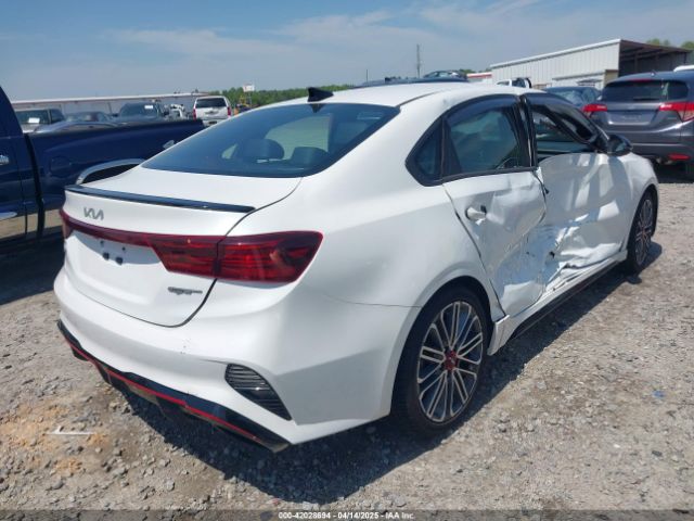 3KPF44AC3NE477289 KIA FORTE GT