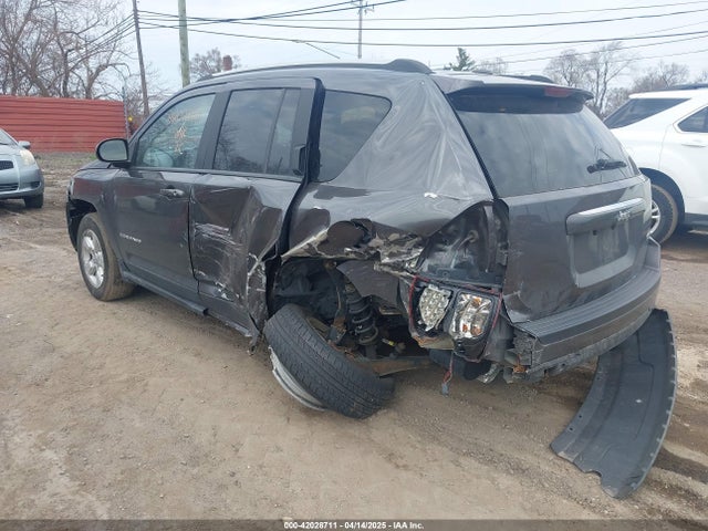 1C4NJCEA6HD206885 Jeep Compass Latitude Fwd