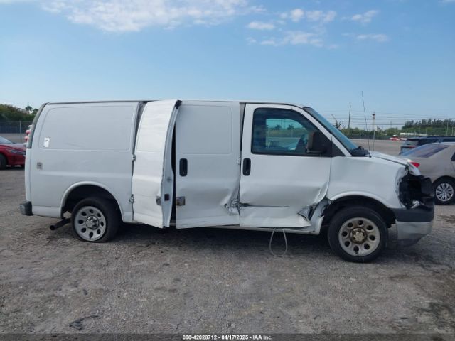 1GCSGAFX2E1121841 Chevrolet Express 1500 Work Van