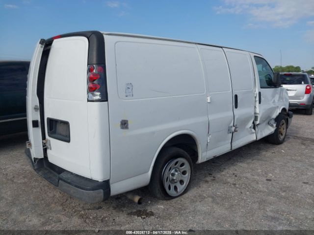 1GCSGAFX2E1121841 Chevrolet Express 1500 Work Van