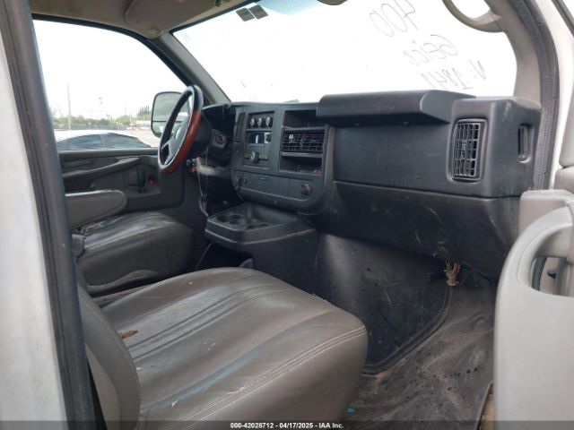 1GCSGAFX2E1121841 Chevrolet Express 1500 Work Van