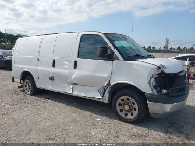 1GCSGAFX2E1121841 Chevrolet Express 1500 Work Van