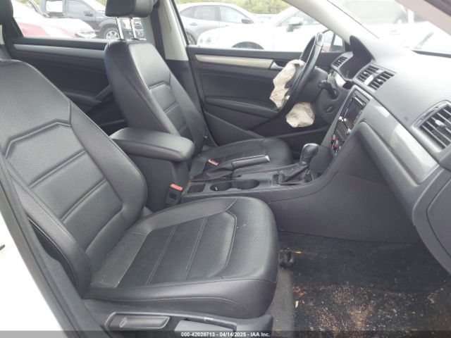 1VWAS7A3XFC080850 Volkswagen Passat 1.8t Limited Edition