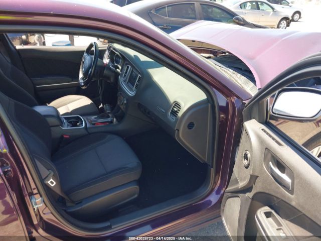 2C3CDXBG5LH220064 Dodge Charger Sxt Rwd