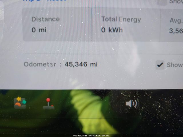 5YJ3E1EA5JF063555 Tesla Model 3 Long Range/mid Range