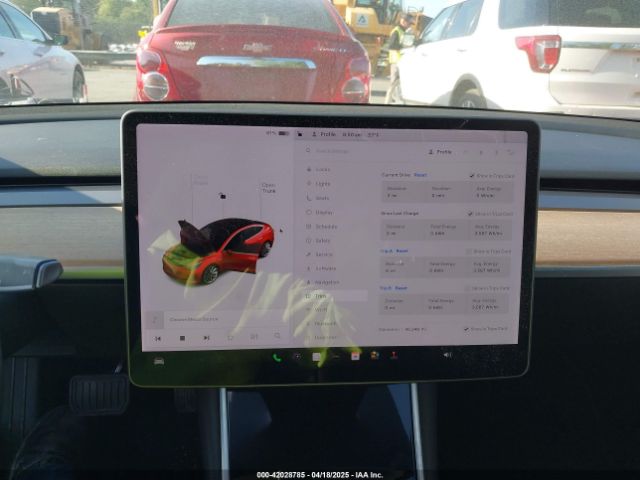 5YJ3E1EA5JF063555 Tesla Model 3 Long Range/mid Range