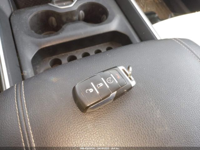 1C6SRFFT5NN283063 RAM 1500 Big Horn  4x4 5'7 Box
