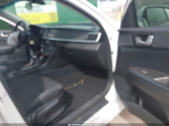 5XXGT4L35KG349675 KIA Optima Lx