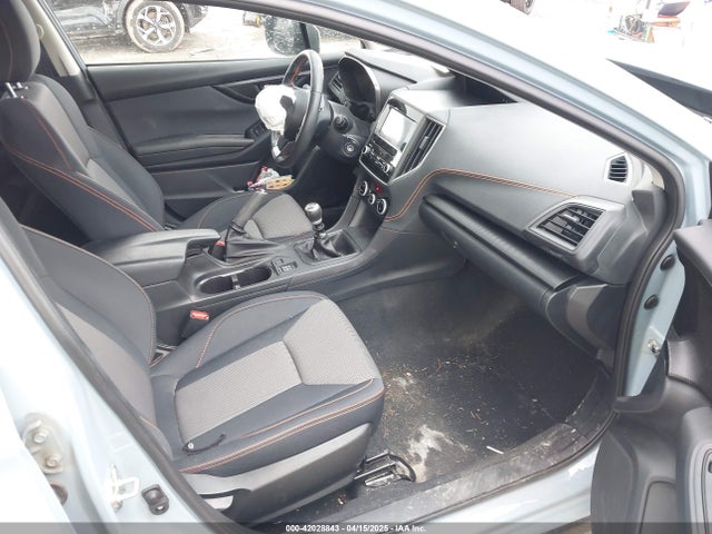 JF2GTACC4NG279633 Subaru Crosstrek Premium