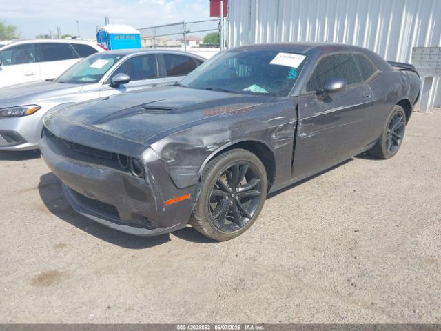 2C3CDZAG4JH263112 Dodge Challenger Sxt Plus