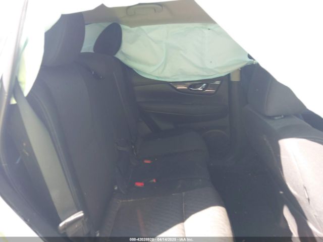 KNMAT2MT0JP572495 Nissan ROGUE SV