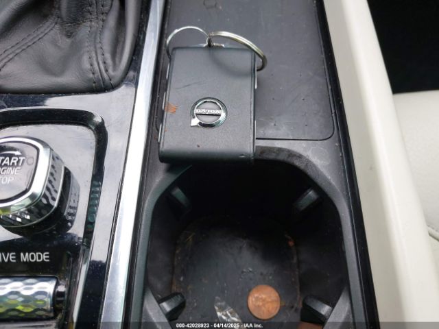 YV4102RK0M1738057 Volvo Xc60 T5 Momentum