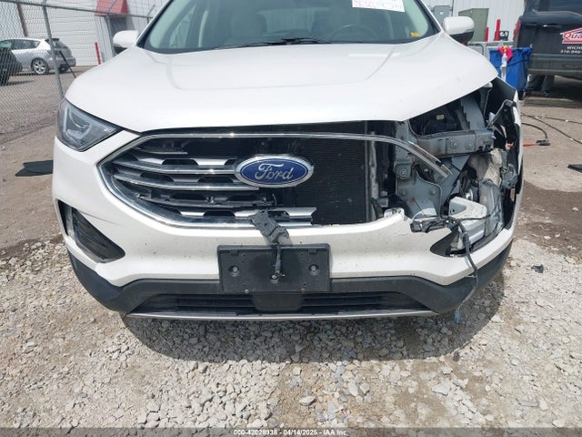 2FMPK4K96KBC24463 Ford Edge Titanium