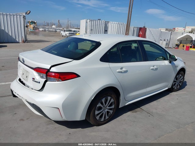 Toyota Corolla Hybrid Le 2021 JTDEAMDE3MJ031906 Image 4