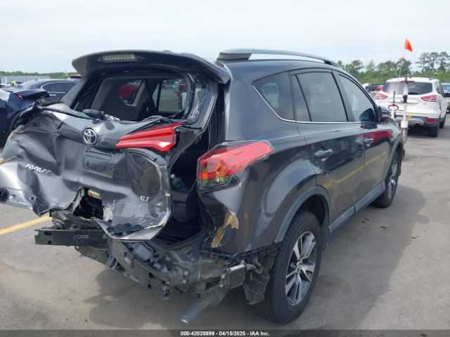 2T3WFREV3JW423959 Toyota Rav4 Xle