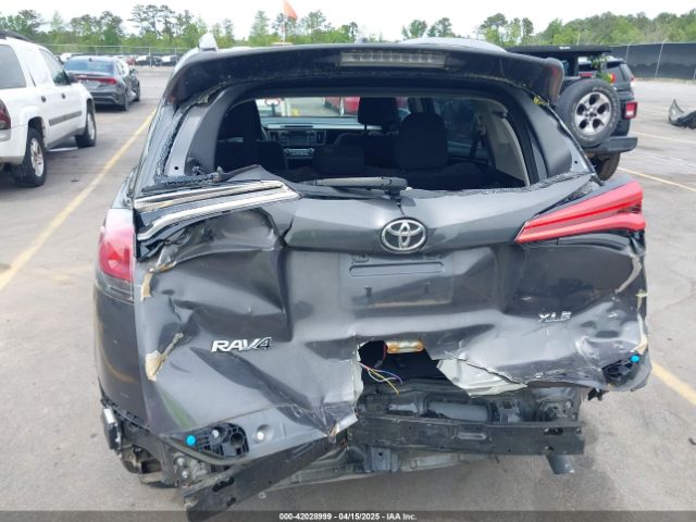 2T3WFREV3JW423959 Toyota Rav4 Xle