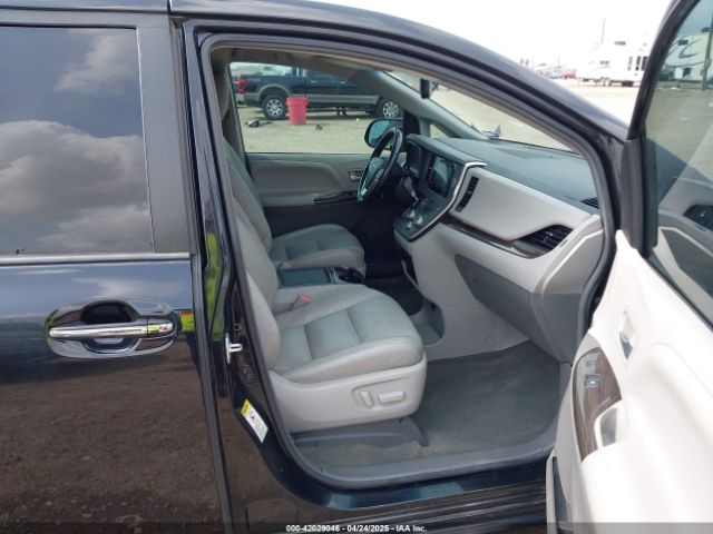 2017 TOYOTA SIENNA 5TDYZ3DC2HS794460 Photo 4
