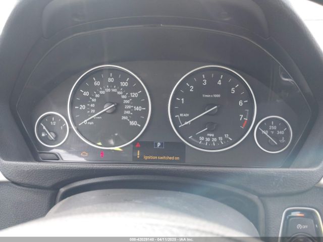 WBA8A9C52GK617133 BMW 320i