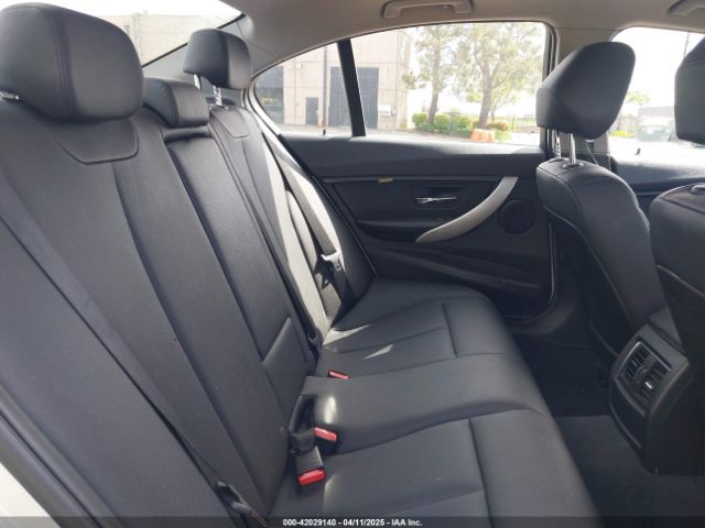 WBA8A9C52GK617133 BMW 320i
