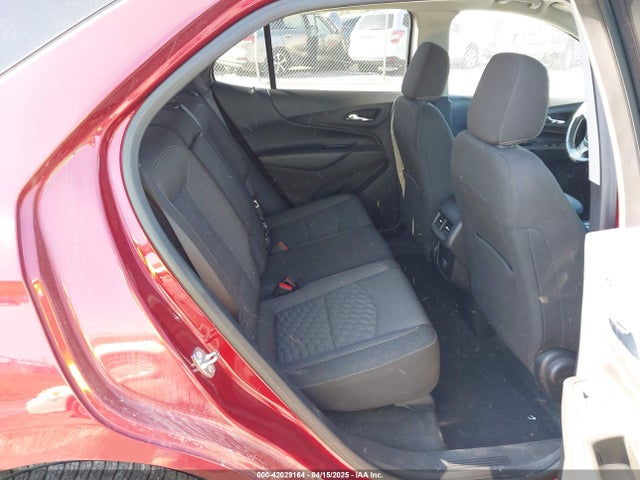 3GNAXJEV4JL103055 Chevrolet EQUINOX LT